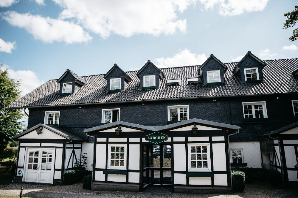 Landgut Stüttem - на сайте frauimmer-herrewig.de Landgut Stüttem - на сайте frauimmer-herrewig.de