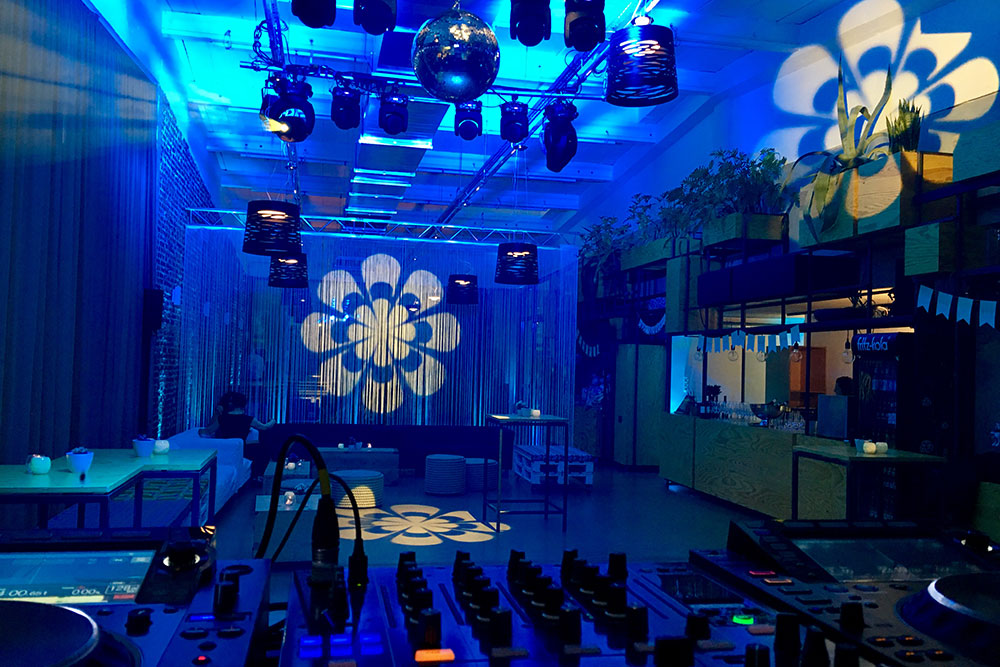 Клубный диджей Рене Пера - на frauimmer-herrewig.de Клубный диджей Рене Пера - на frauimmer-herrewig.de