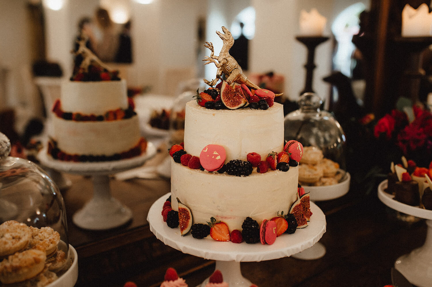 Hochzeitstorte mit Früchten – gesehen bei frauimmer-herrewig.de