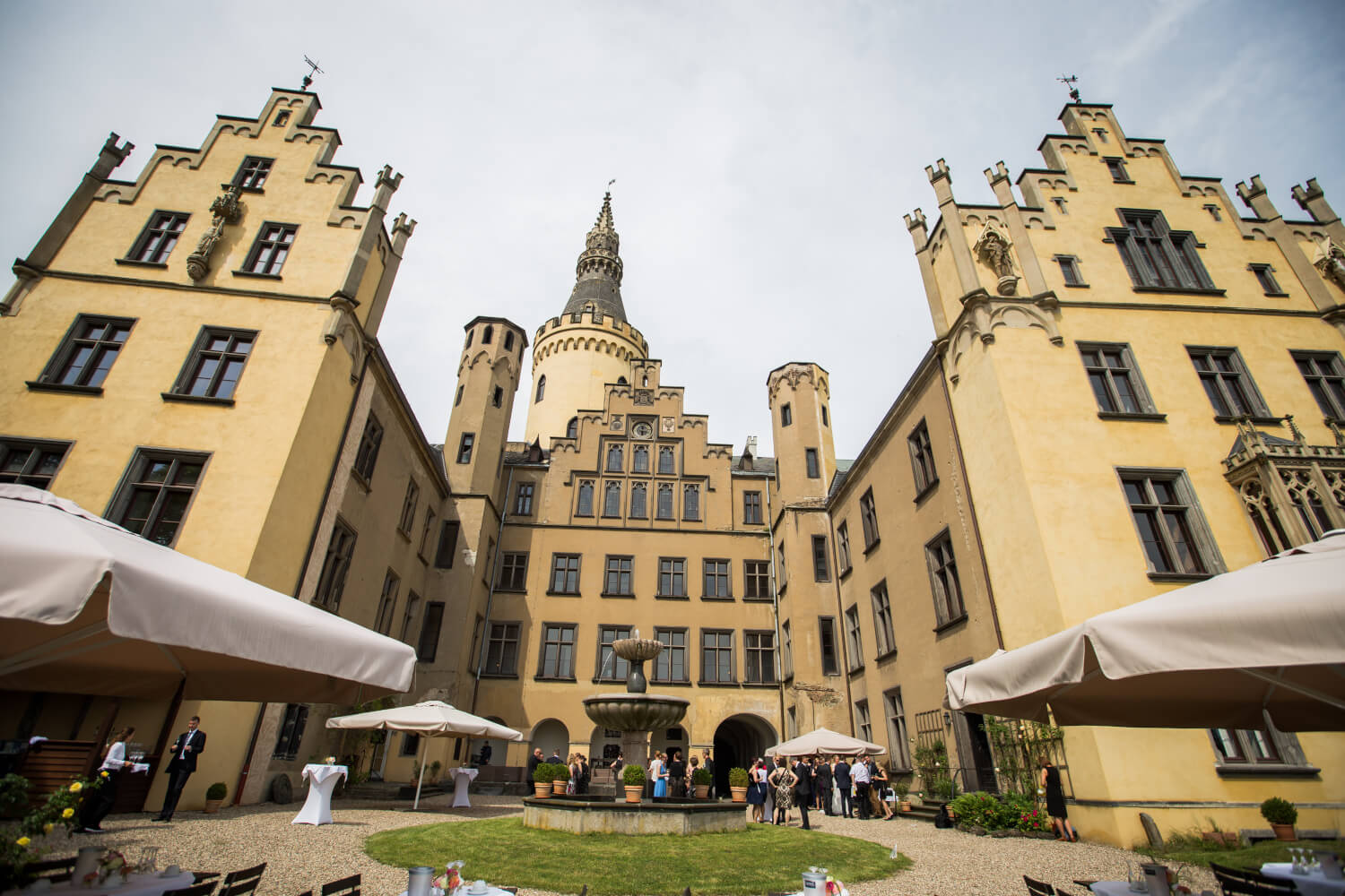 Hochzeitsfotograf Koeln Bonn Schloss Arenfels Angela Krebs 42 – gesehen bei frauimmer-herrewig.de