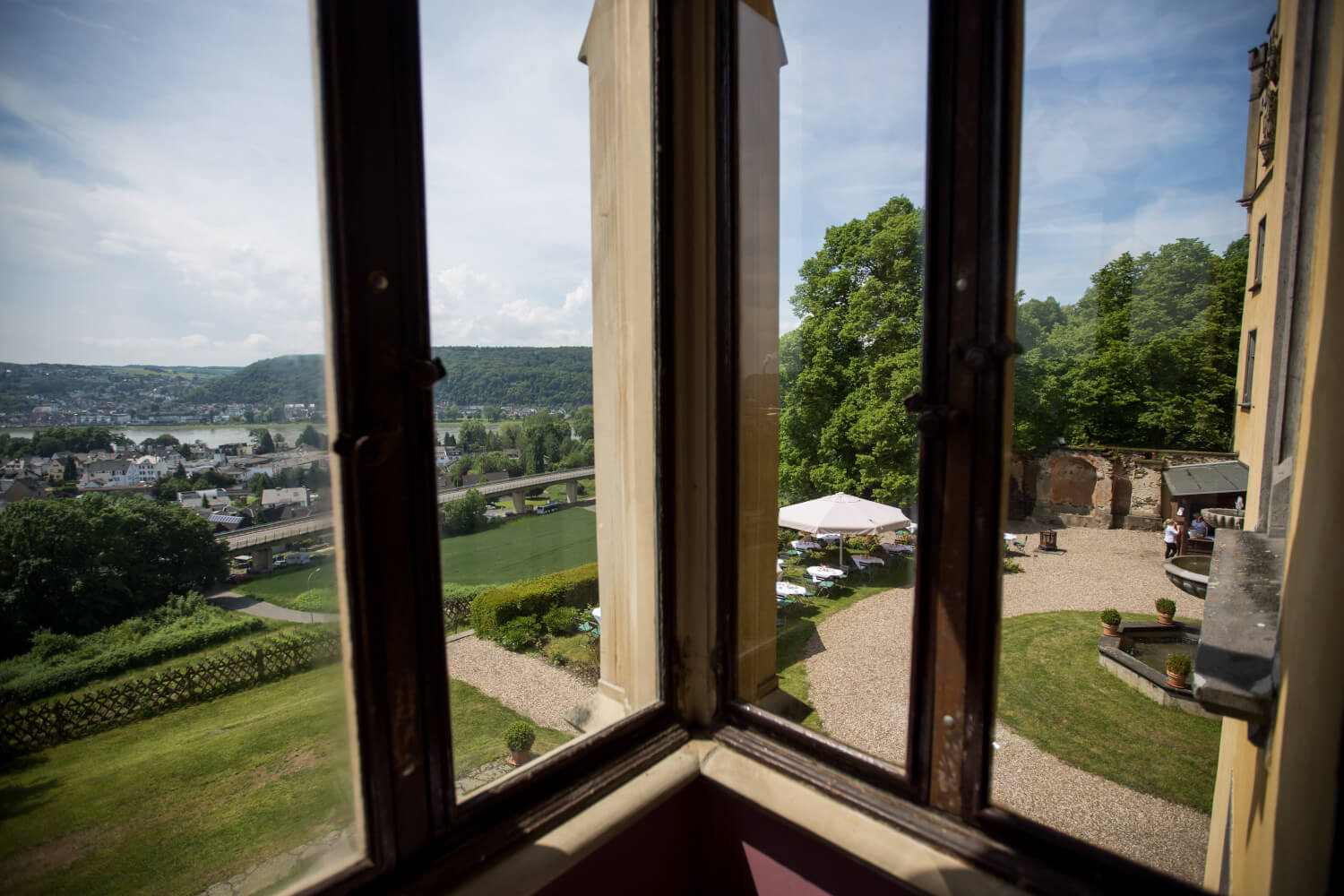 Hochzeitsfotograf Koeln Bonn Schloss Arenfels Angela Krebs 6 – gesehen bei frauimmer-herrewig.de