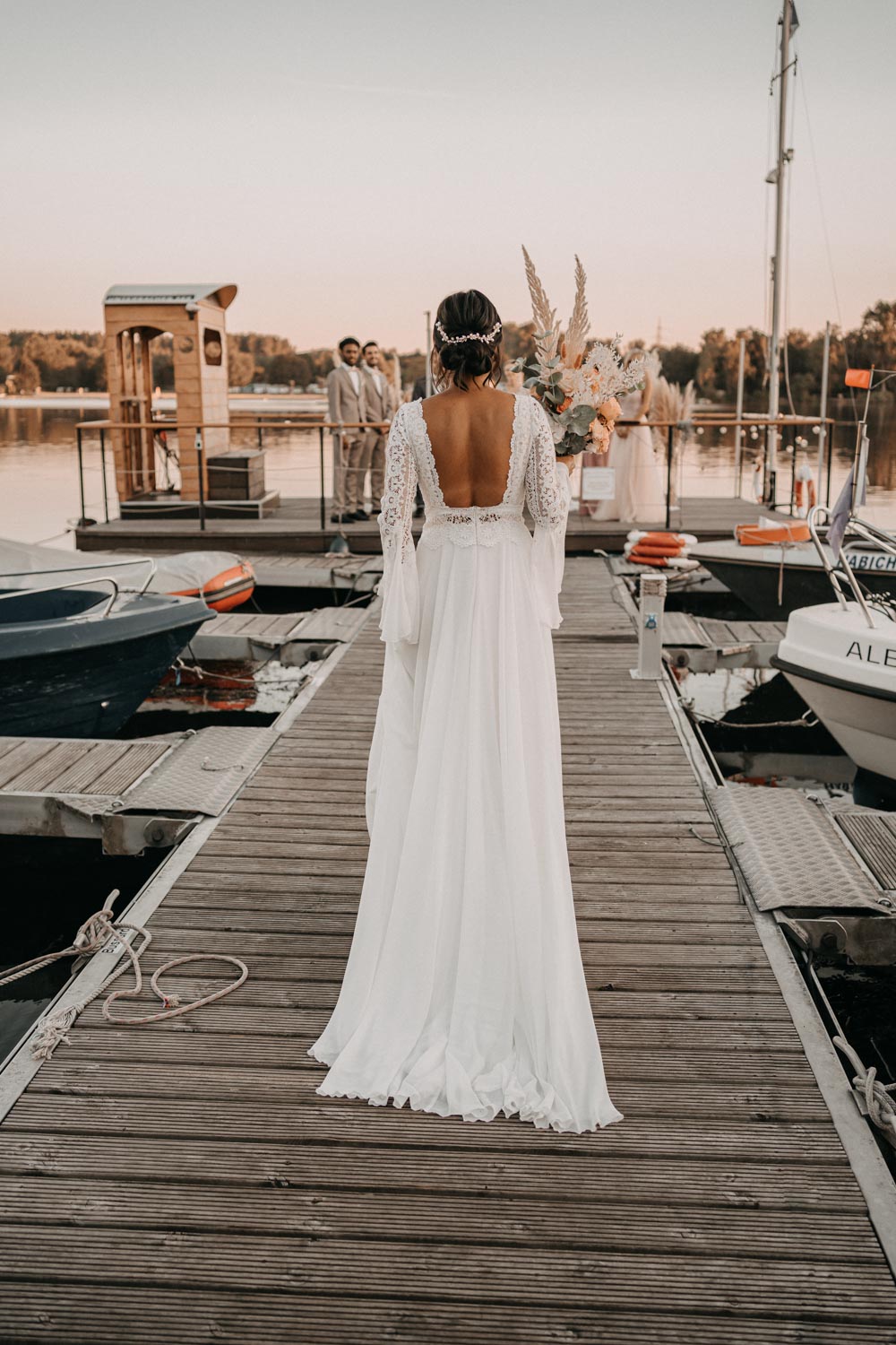 Sommerhochzeit am See – gesehen bei frauimmer-herrewig.de