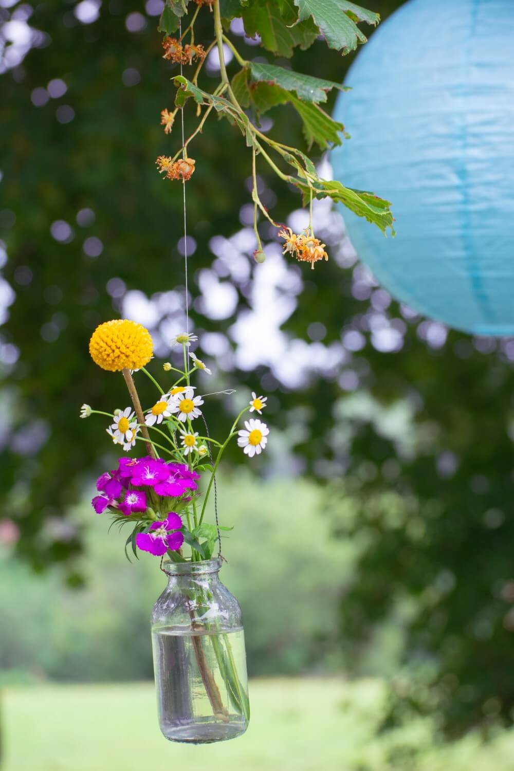 Blumendeko Hippie-Hochzeit – gesehen bei frauimmer-herrewig.de