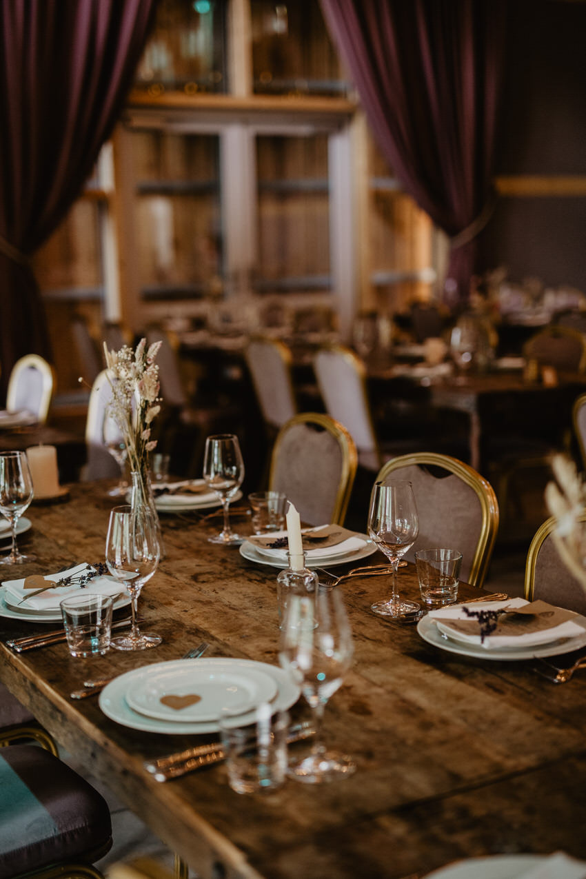 Украшение стола свадебный сарай - на сайте frauimmer-herrewig.de