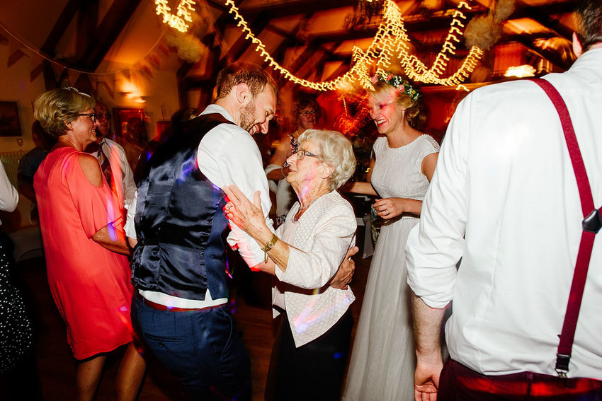 Свадебное торжество в Kleeburg Euskirchen - на frauimmer-herrewig.de