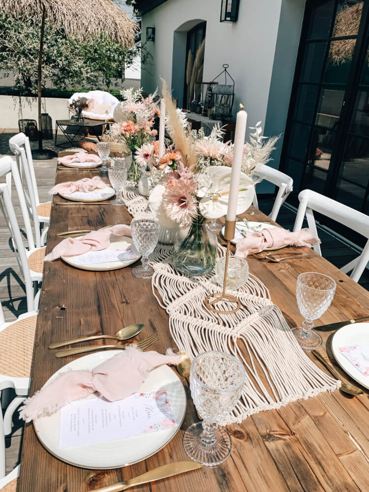 Украшение стола в стиле бохо Свадьба на открытом воздухе - на сайте frauimmer-herrewig.de