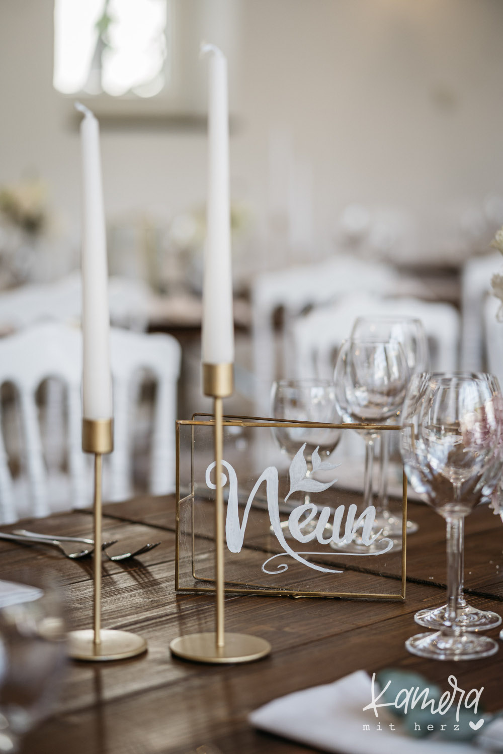 Goldene Tischdeko Hochzeit – gesehen bei frauimmer-herrewig.de