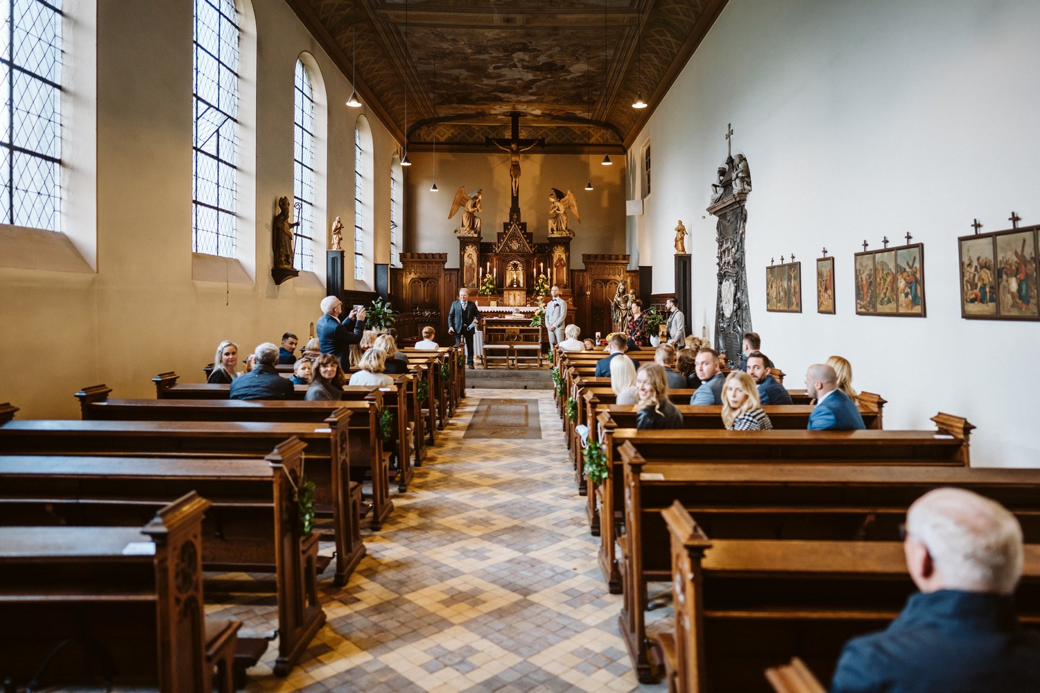 Trauung im Nikolauskloster Jüchen – gesehen bei frauimmer-herrewig.de