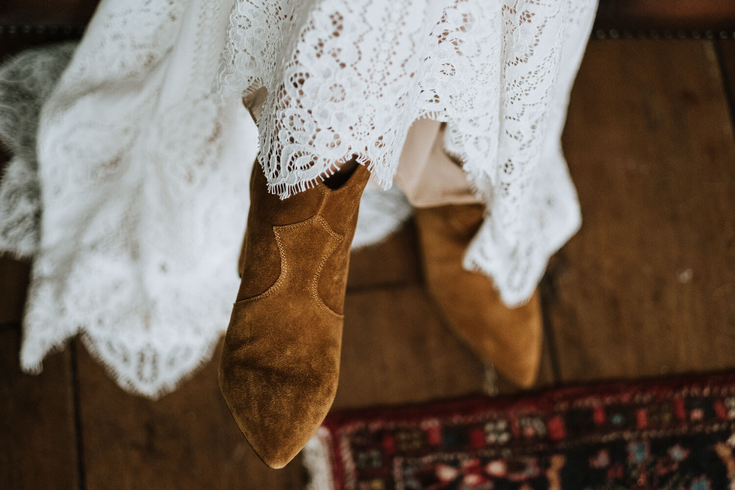 Boho Brautkleid mit Spitze – gesehen bei frauimmer-herrewig.de