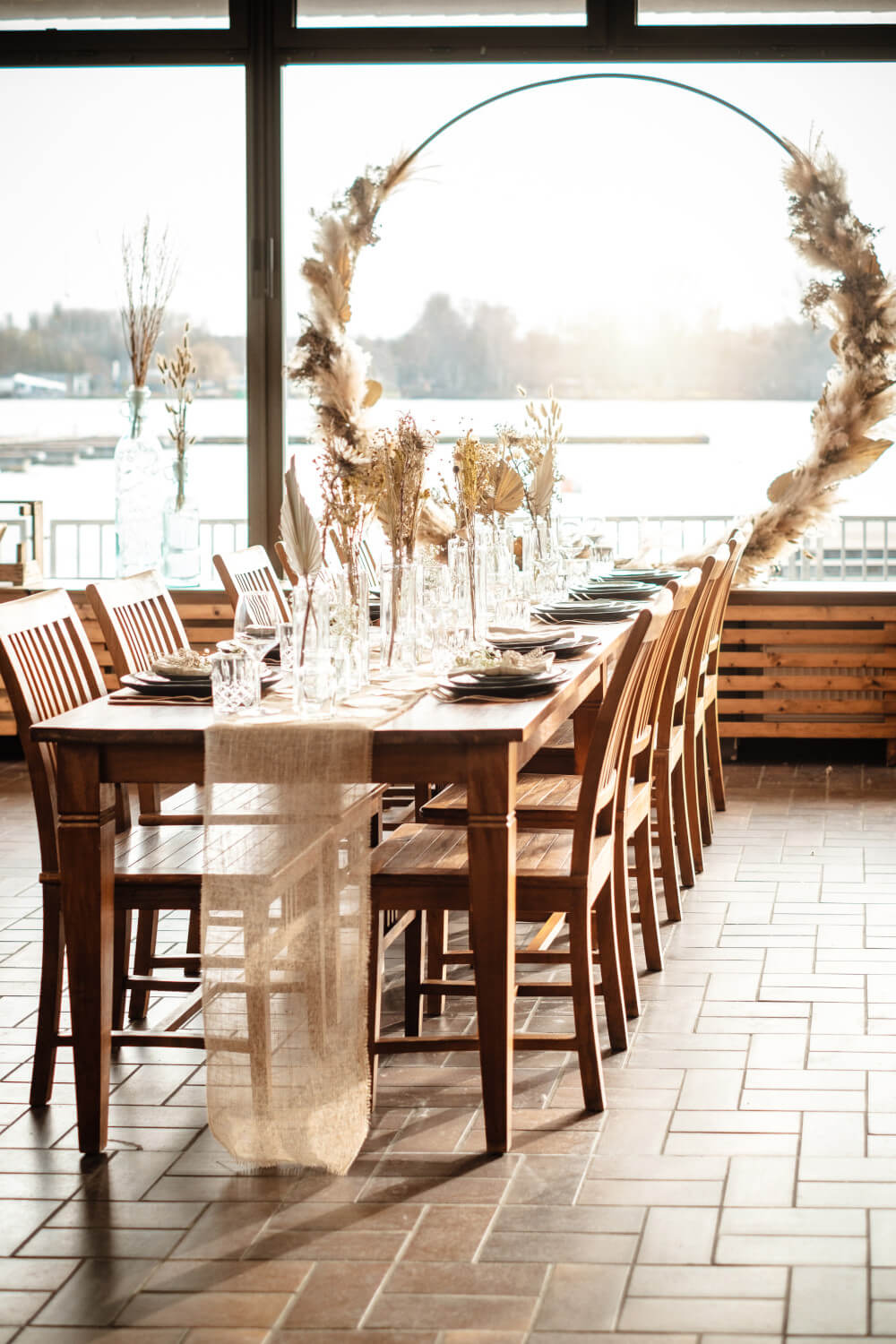 Средиземноморское свадебное торжество с видом на озеро - на сайте frauimmer-herrewig.de Средиземноморское свадебное торжество с видом на озеро - на сайте frauimmer-herrewig.de