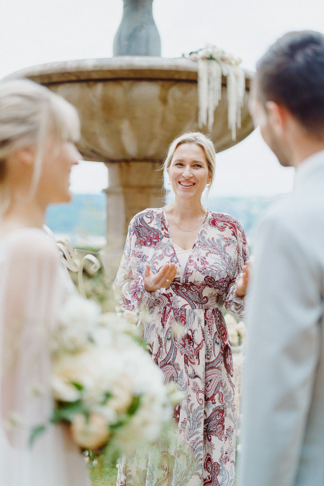 Бесплатный свадебный докладчик - на frauimmer-herrewig.de