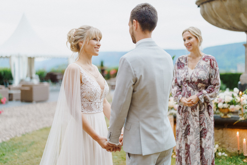 Свадебная церемония на открытом воздухе - на сайте frauimmer-herrewig.de