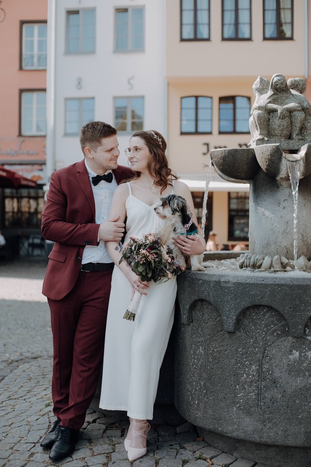 Hochzeitsfotoshooting auf dem Altermarkt – gesehen bei frauimmer-herrewig.de