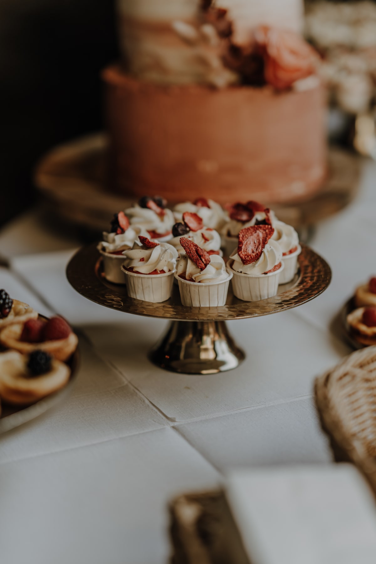 Sweet Table auf Hochzeitsfeier – gesehen bei frauimmer-herrewig.de