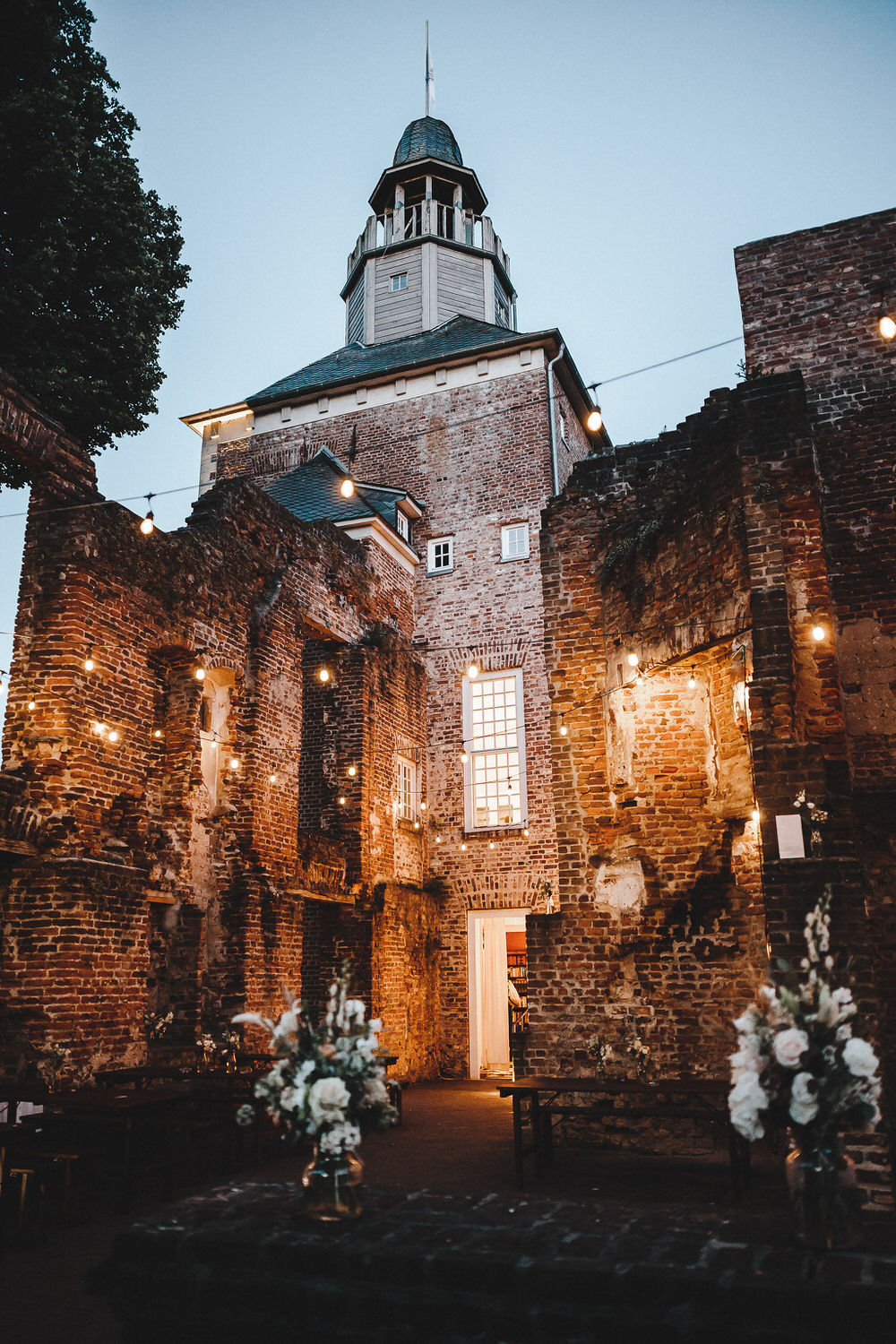 Schloss Hertefeld Hochzeitslocation Koeln – gesehen bei frauimmer-herrewig.de