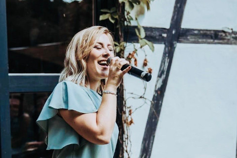 BECKY PILCH - Vocal Artist