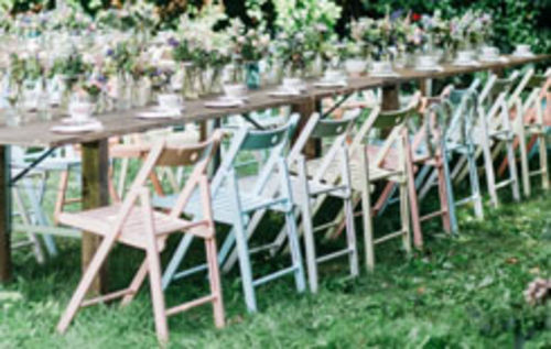 Vintage Möbel und Dekoration für die Hochzeit